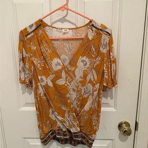 Trendy Floral V-Neck Blouse - Mustard